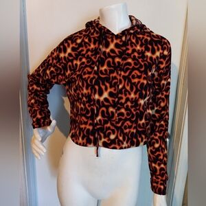 Yummy Soft Long Sleeves Cropped Style Hoodie Size Medium